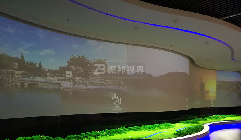 鍩庨剦瑕忓妰椁ㄤ腑鐨勭暟褰㈡姇褰卞睍绀�