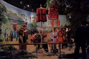 數(shù)字化博物館在設(shè)計(jì)與建造中，如何深度呈現(xiàn)文物背后的故事？