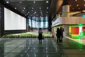在數字展廳建設中，哪些多媒體互動技術能有效呈現城市規劃內容？