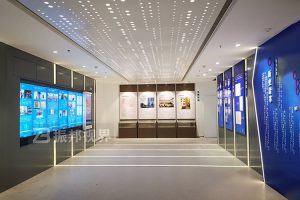 基于交互滑軌屏的紀念館升級方案：打造高參與度數字展陳新范式。